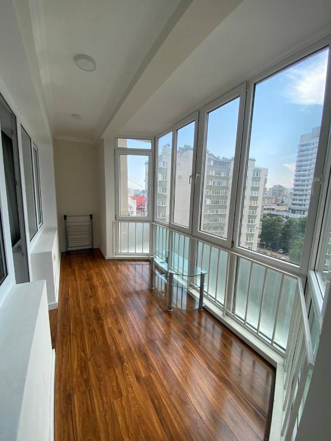 Appartement Avec 2 Chambres En Centre Ville Кишинев Екстериор снимка