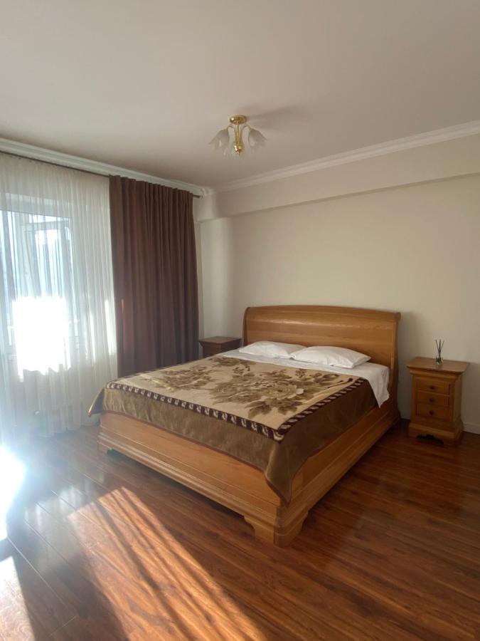 Appartement Avec 2 Chambres En Centre Ville Кишинев Екстериор снимка
